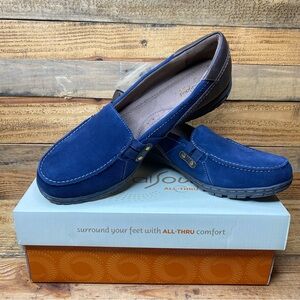 NATURAL SOUL by NATURALIZER "RHETT" MEDIUM BLUE SUEDE/LEATHER LOAFERS SZ 9.5M